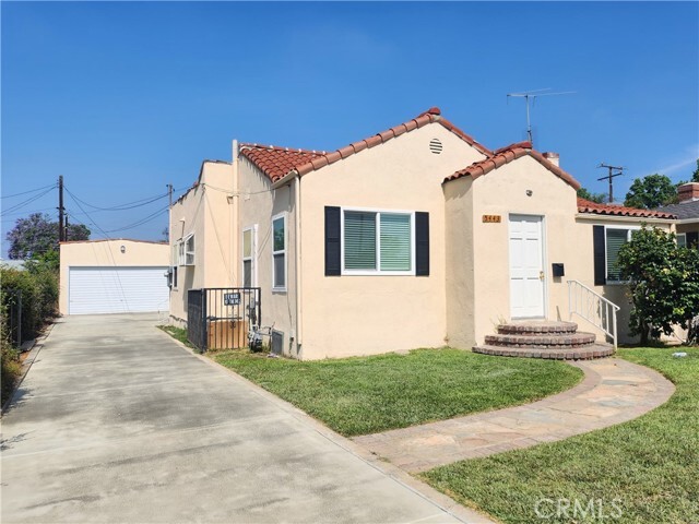Primary Photo - 5443 Baldwin Ave