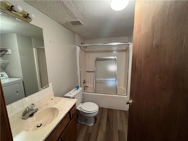 Building Photo - 779 S Main St