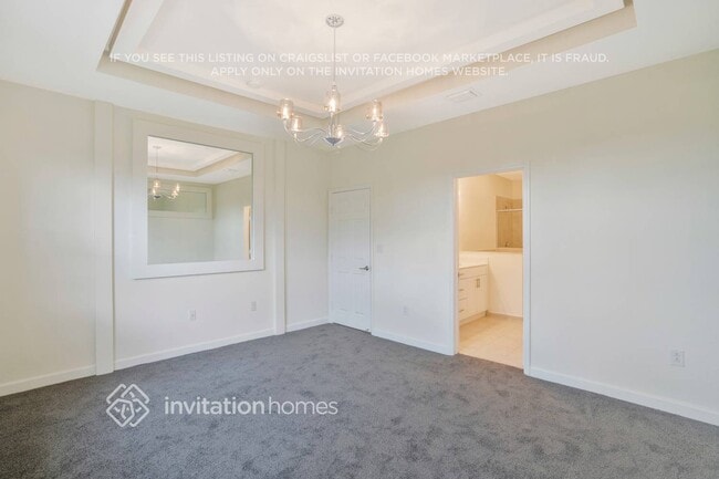 Building Photo - 132 NE 27th Terrace