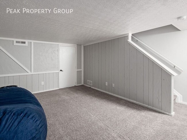 Building Photo - 134 Blakeford Dr