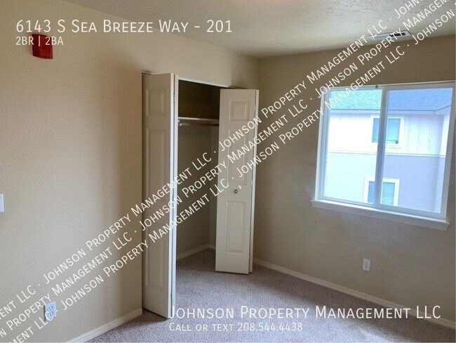 Building Photo - 6143 S Sea Breeze Way