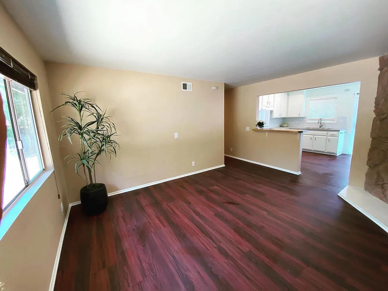 Building Photo - 39220 San Francisquito Canyon Rd