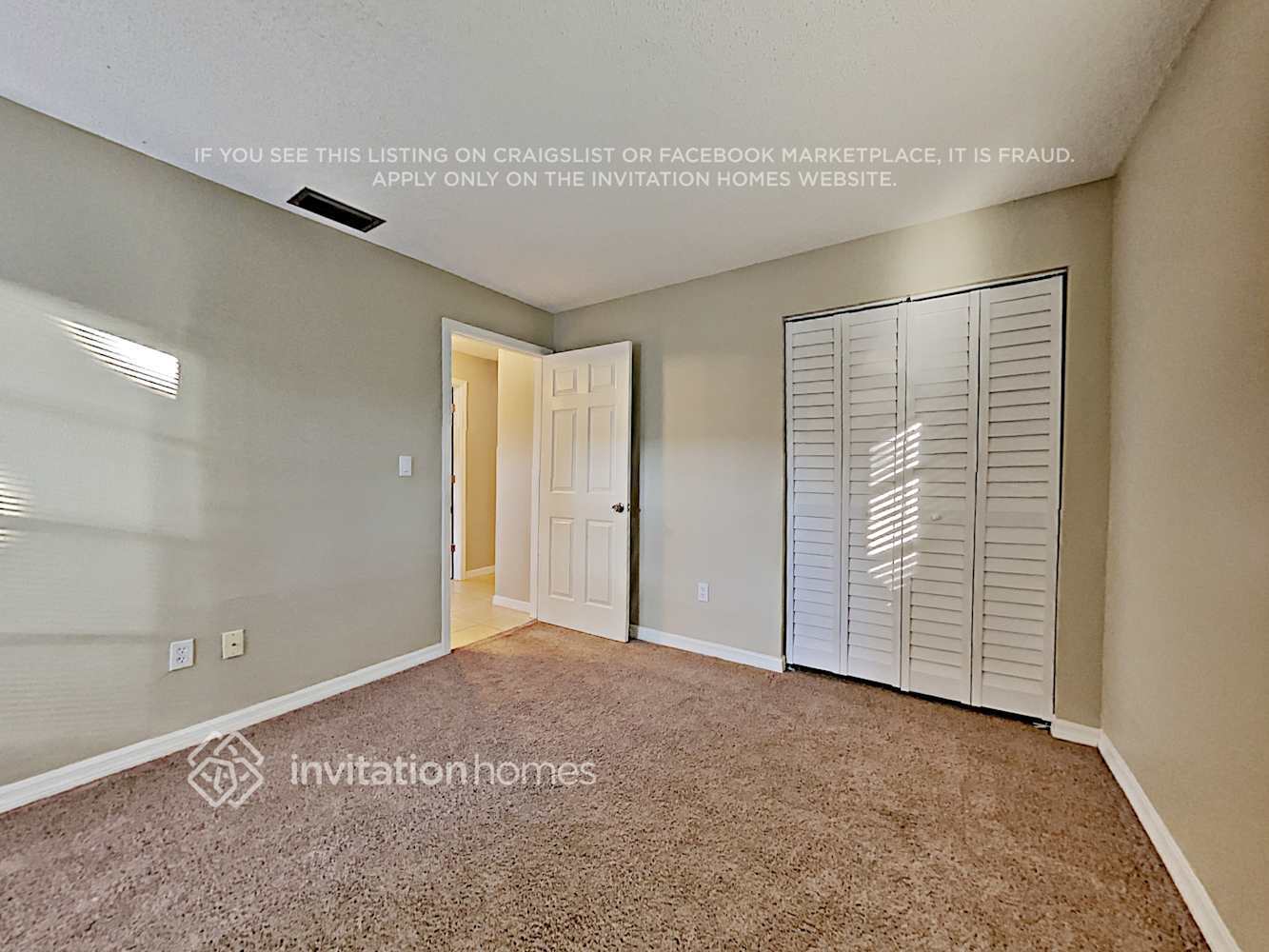 Building Photo - 3100 Blue Heron St