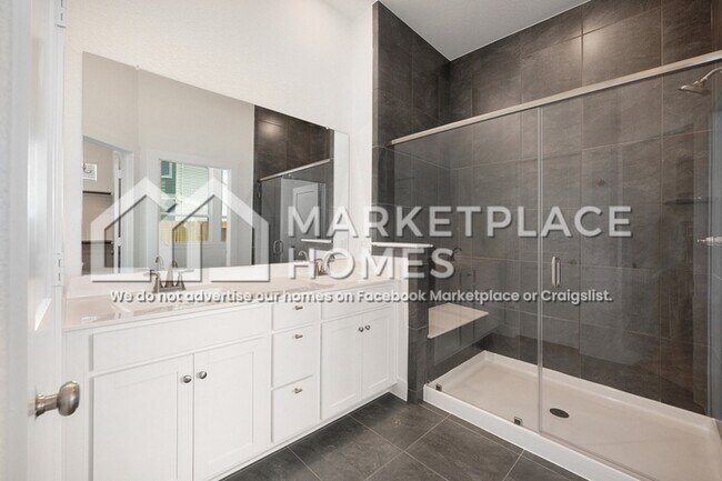 Building Photo - 406 Park Hill Ct