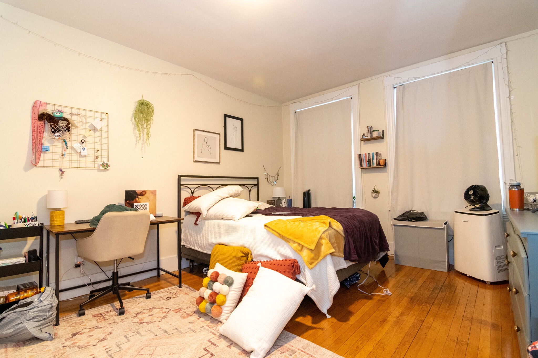 Building Photo - 1232 Beacon St