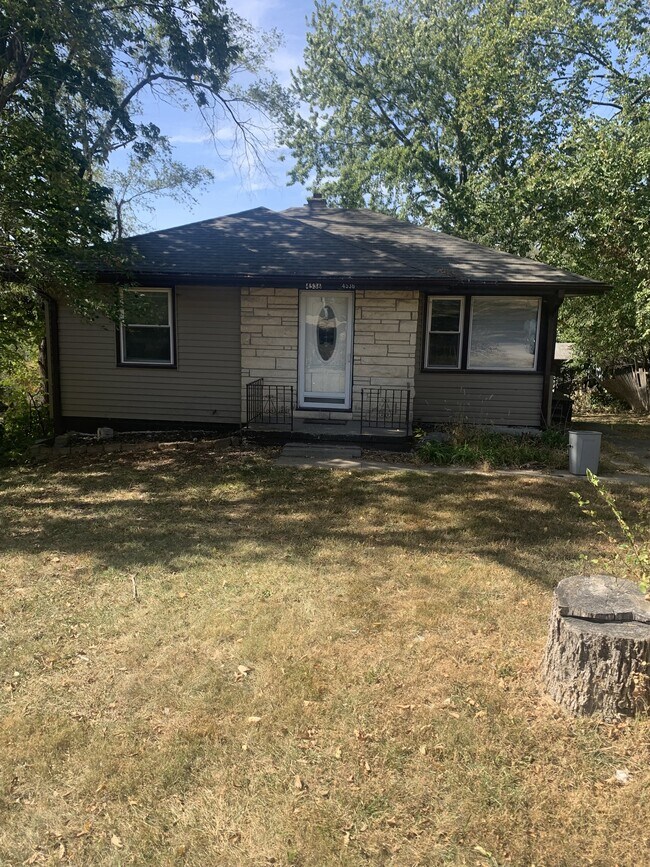 Primary Photo - 4536 N 64th St