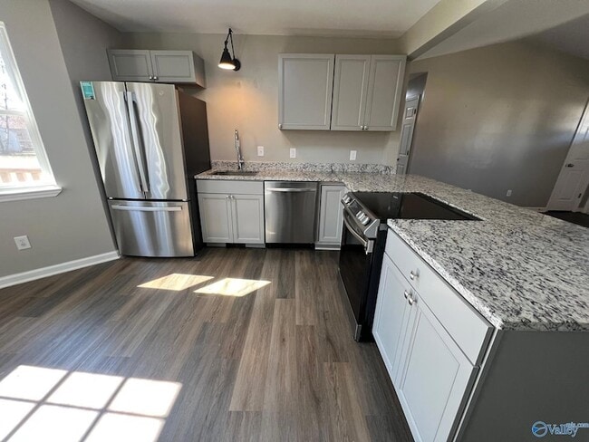 Building Photo - 132 Mandy Dr