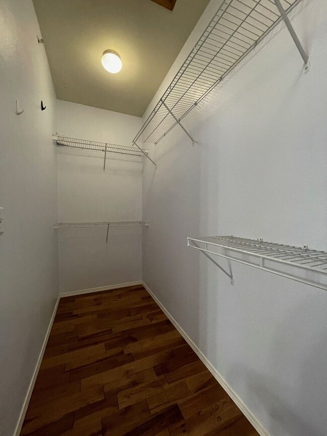 Building Photo - DuPont 2 bedroom 2 bath townhome