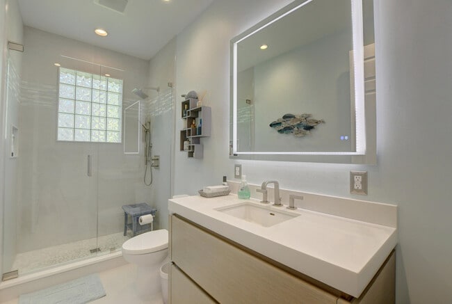 Building Photo - 19211 N Creekshore Ct