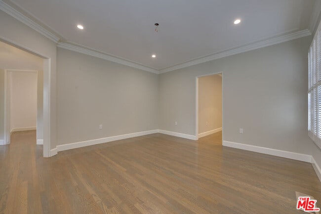 Building Photo - 234 S Spalding Dr