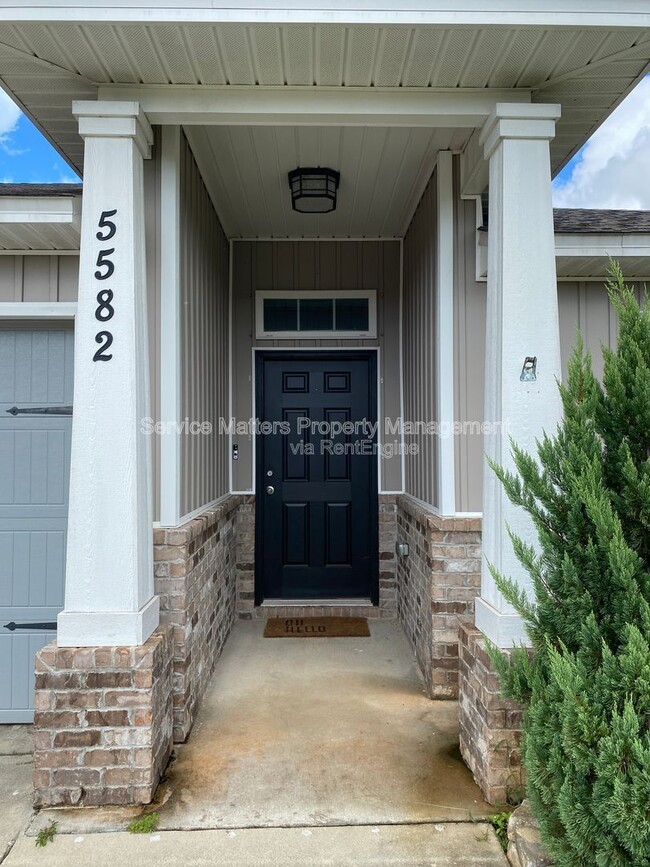 Building Photo - 5582 Peach Dr