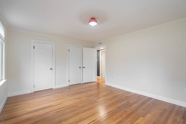 Building Photo - 20 Ashland St