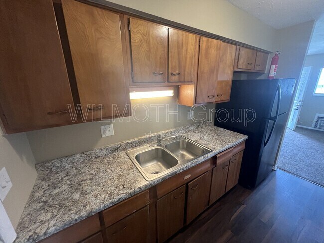 Building Photo - 3001 N Campbell Ave