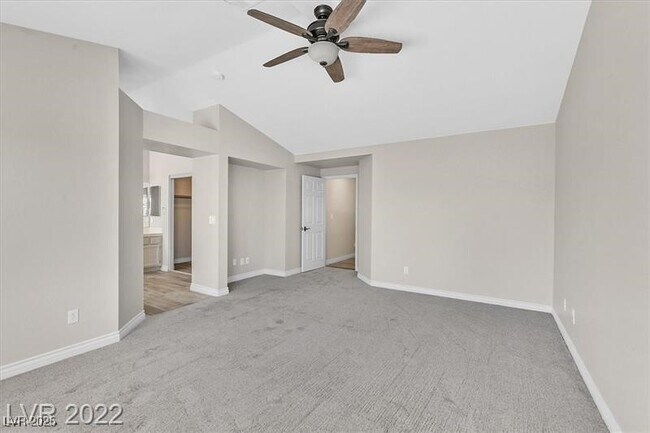 Building Photo - 9725 Hitching Rail Dr