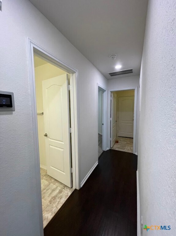 Building Photo - 2092 Brandywine Dr