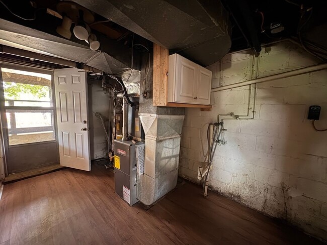 Building Photo - 1236 Stella Dr