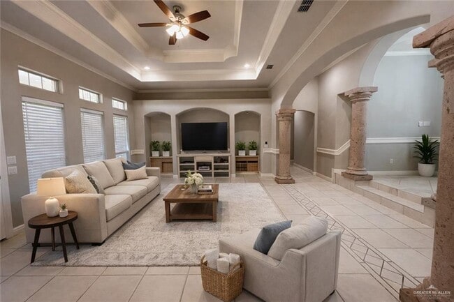 Building Photo - 13 N 12th St