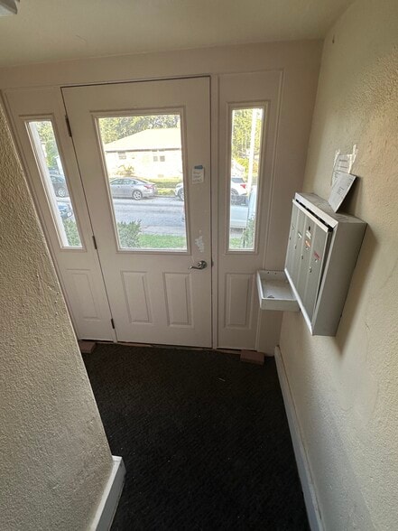 Mailboxes - 1149 Louisville Ave
