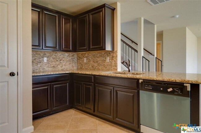 Building Photo - 271 Limestone Creek