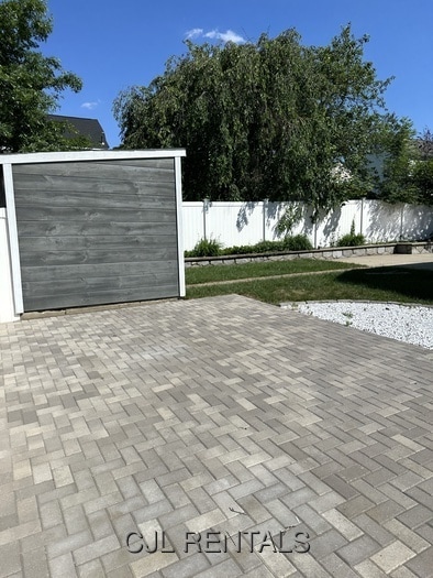 Building Photo - 25 Charlotte Rd