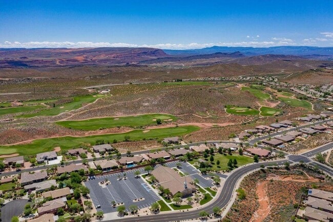 Building Photo - Great 3 bed 2 bath in Coral Canyon-Pet Fri...