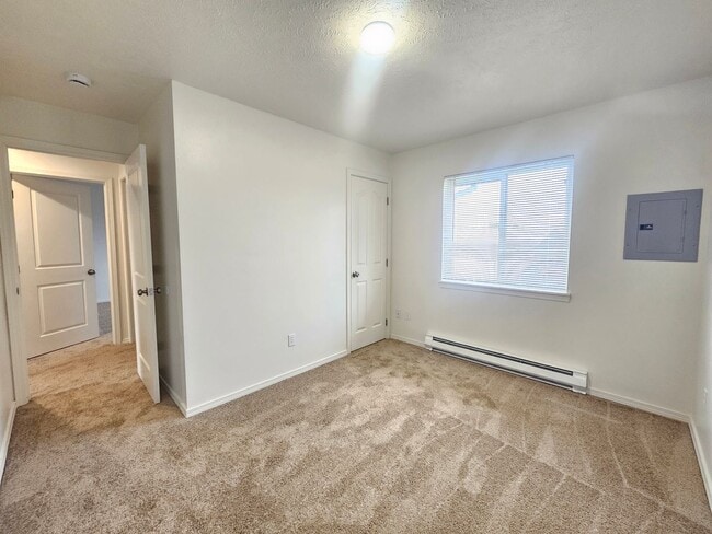 Building Photo - 12205 N Freya St