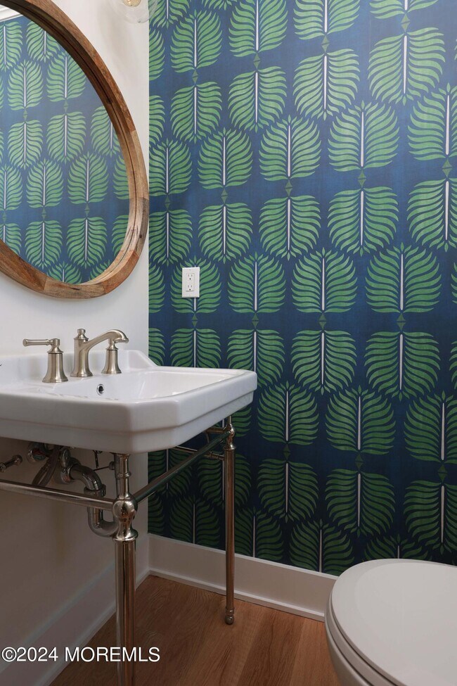 Building Photo - 408 Central Ave