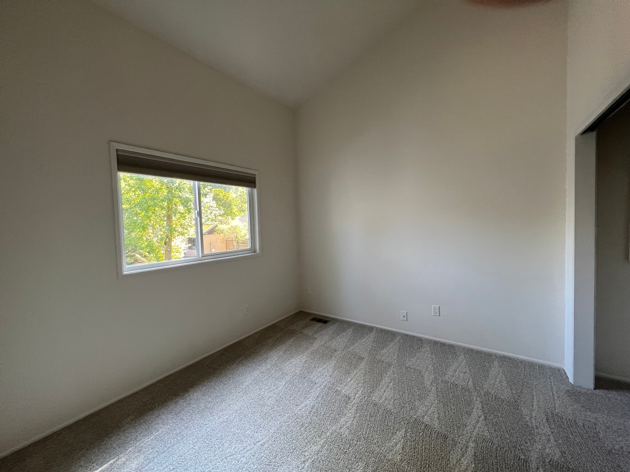Second bedroom upstairs - 2778 Robinwood Way