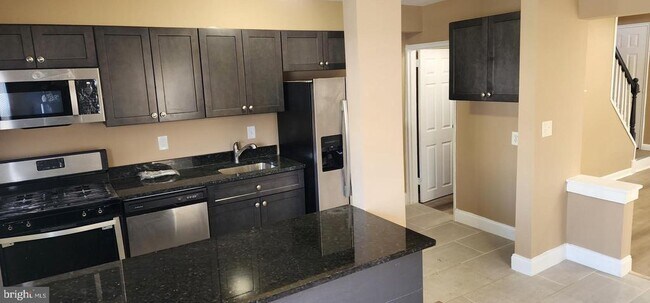 Building Photo - 7528 Rabon Ave