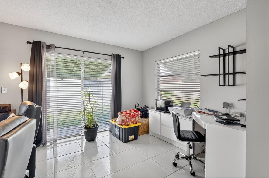 Building Photo - 6357 Overland Dr