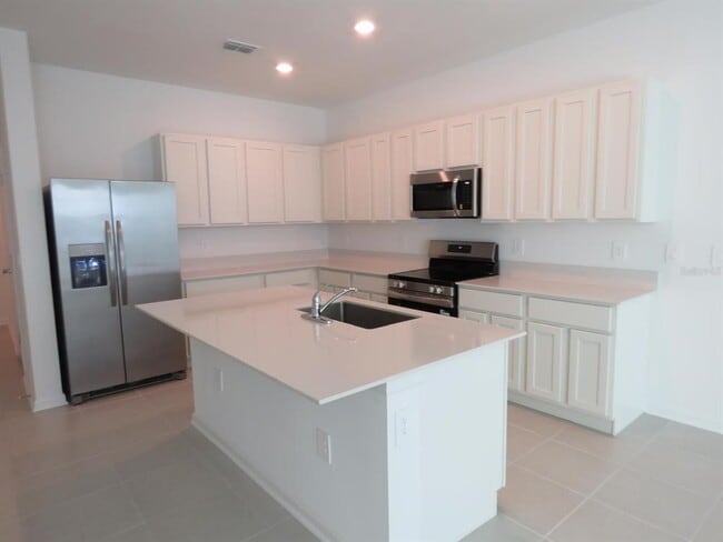 Building Photo - 2677 Bevel Ln