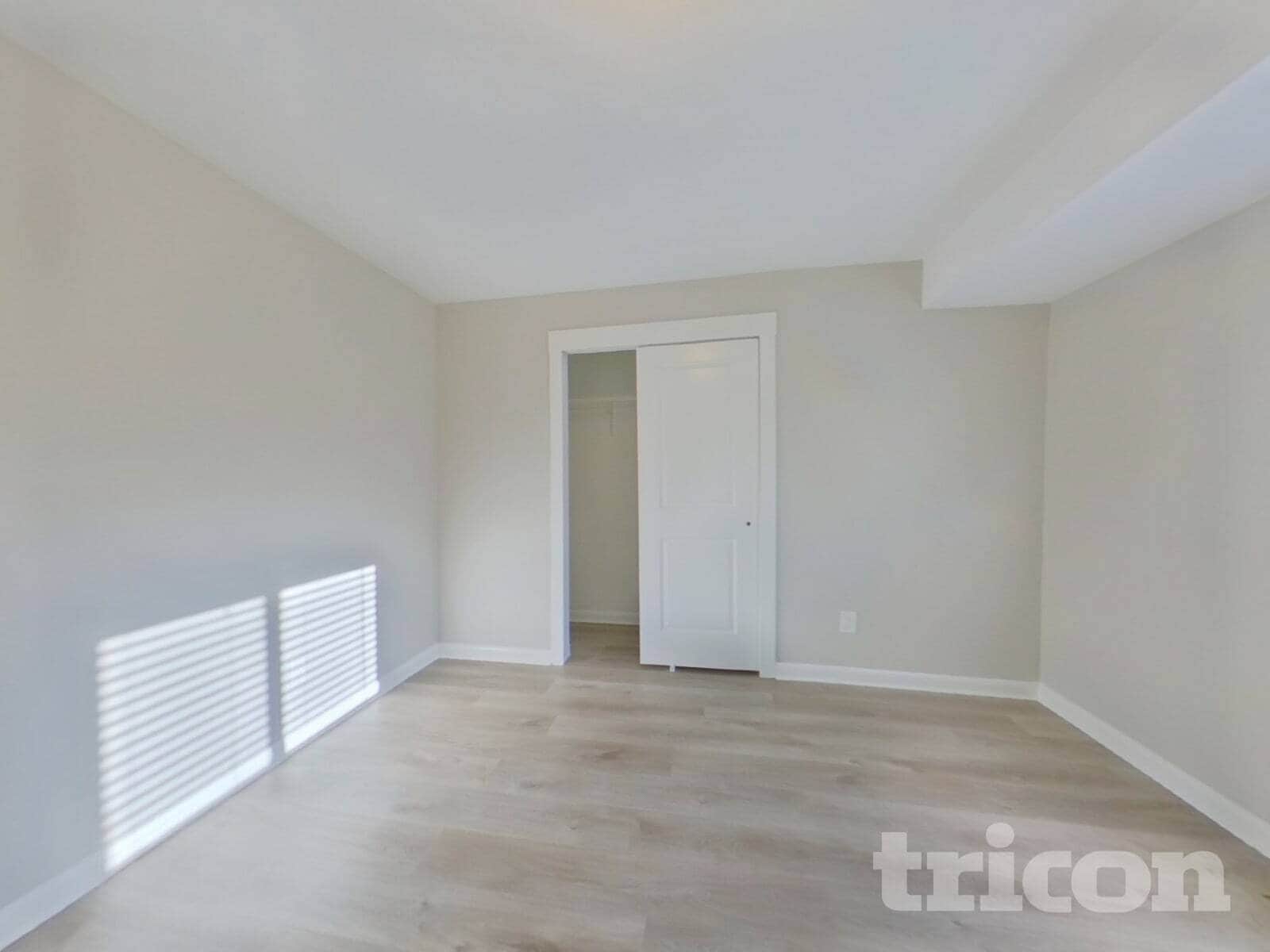 Building Photo - 7623 Safari Cir