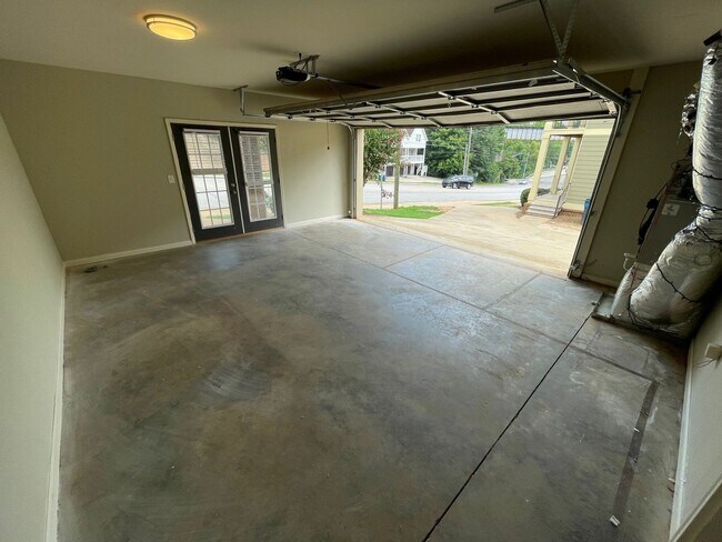 Building Photo - PRE-LEASING FOR AUGUST 2026!