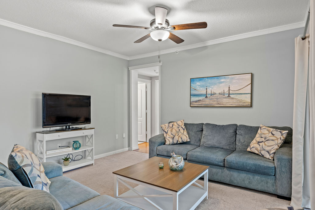 Building Photo - 5060 Fairways Cir