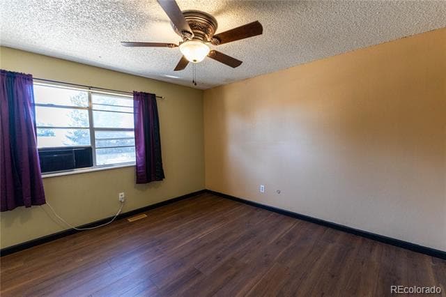 Building Photo - 7210 Millbrook Ct