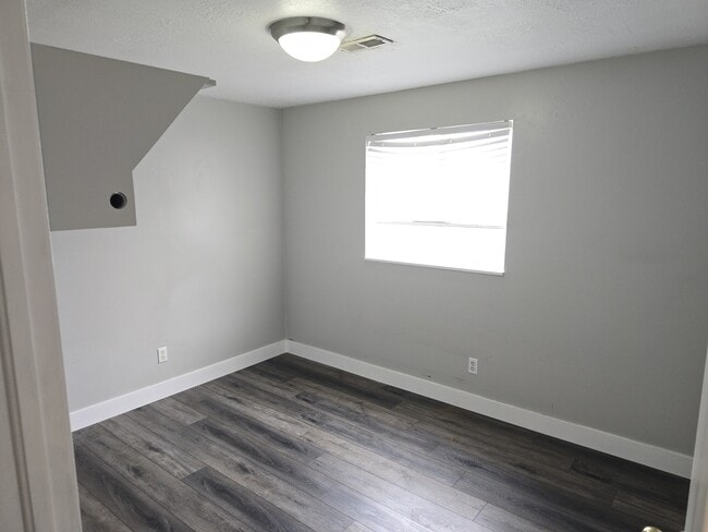 Building Photo - 1134 N 2525 W