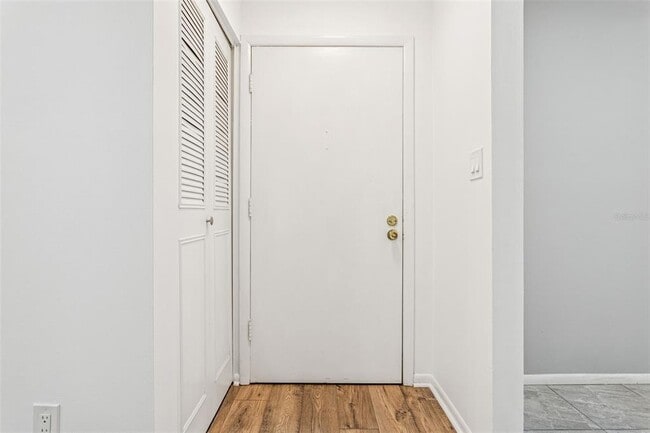 Building Photo - 4606 W Gray St