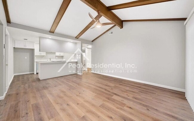 Building Photo - Updated 2bd/2ba Foothill Farms Duplex With 1 Car Garage