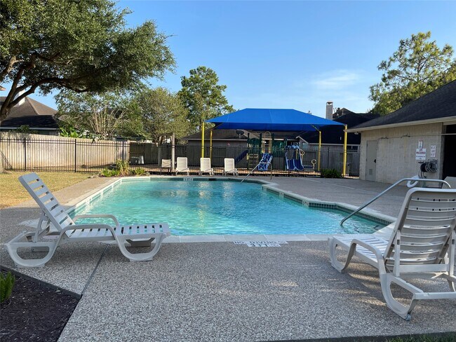 Building Photo - 1723 Rustic Oak Ln