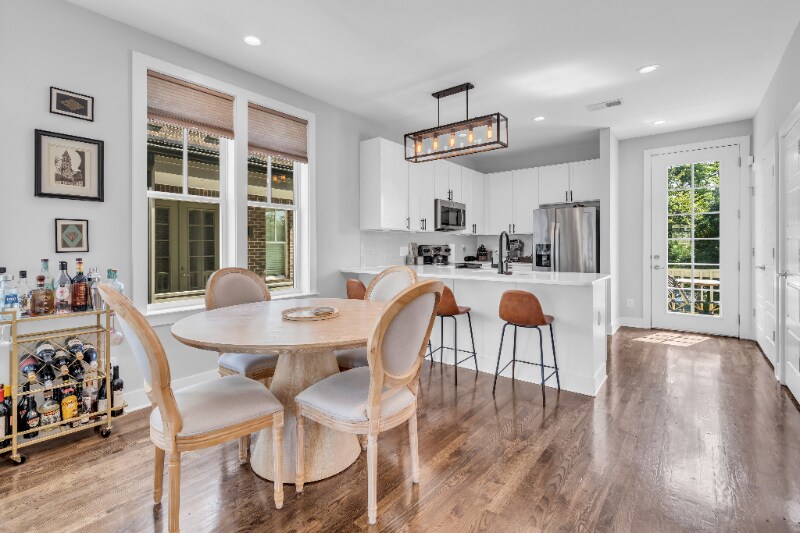 Building Photo - 211 Porter Village Cir