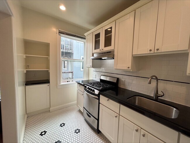 Building Photo - 4738 Balboa St
