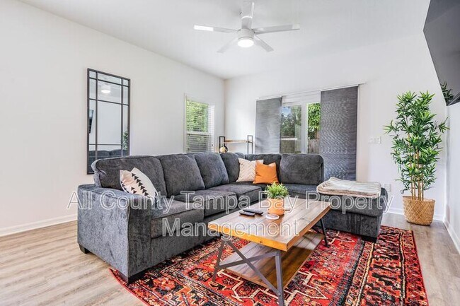 Building Photo - 2604 N Highland Ave