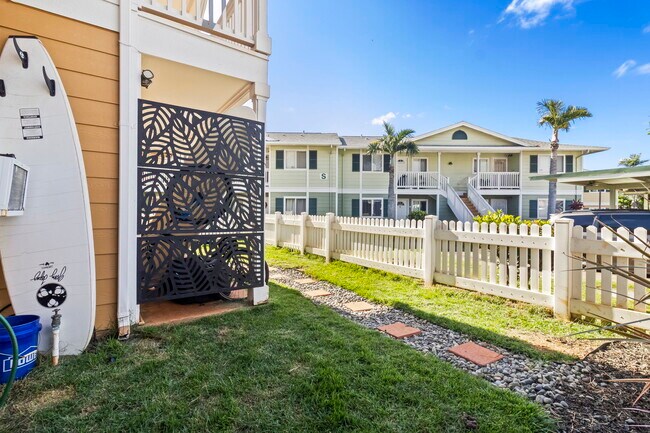 Building Photo - 94-510-510 Lumiaina St