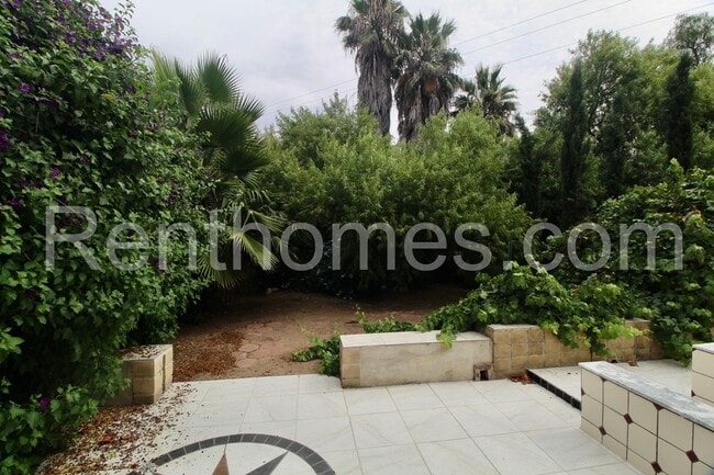 Building Photo - 13744 Fairgate Dr