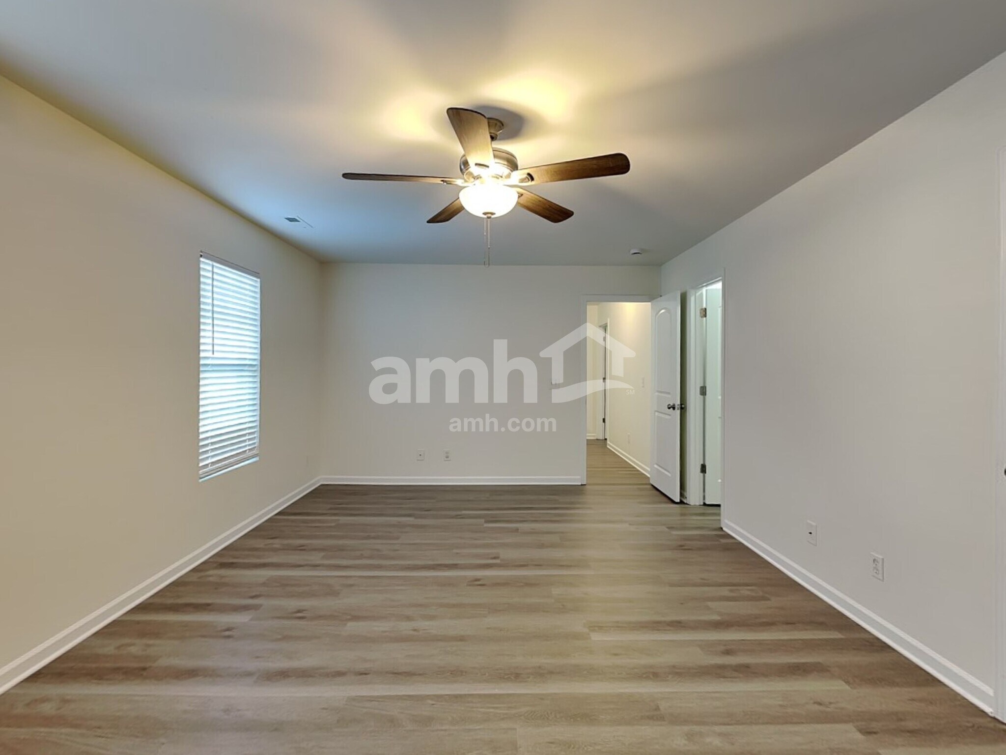 Building Photo - 132 Drewsbury Dr