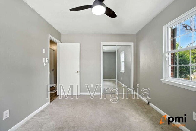 Building Photo - 3100 Kenelm Dr