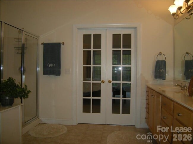 Building Photo - 10306 Gunnison Ln