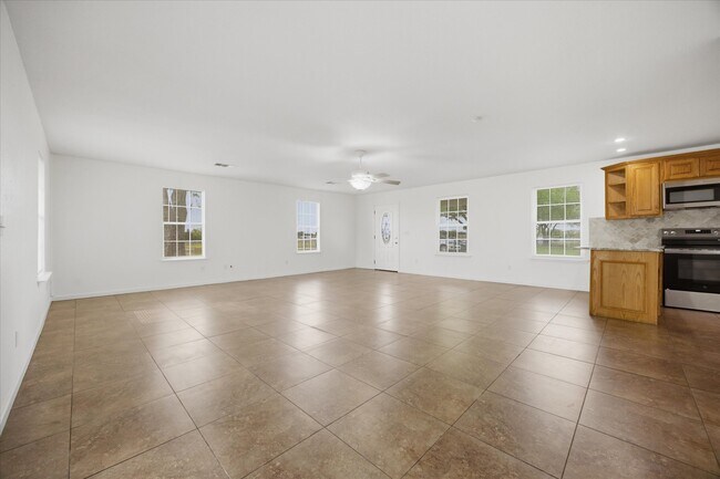 Building Photo - 12384 Co Rd 800