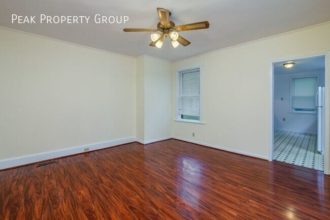Building Photo - 3012 Marshall Ave