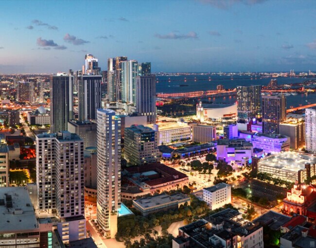 Building Photo - 225 N Miami Ave